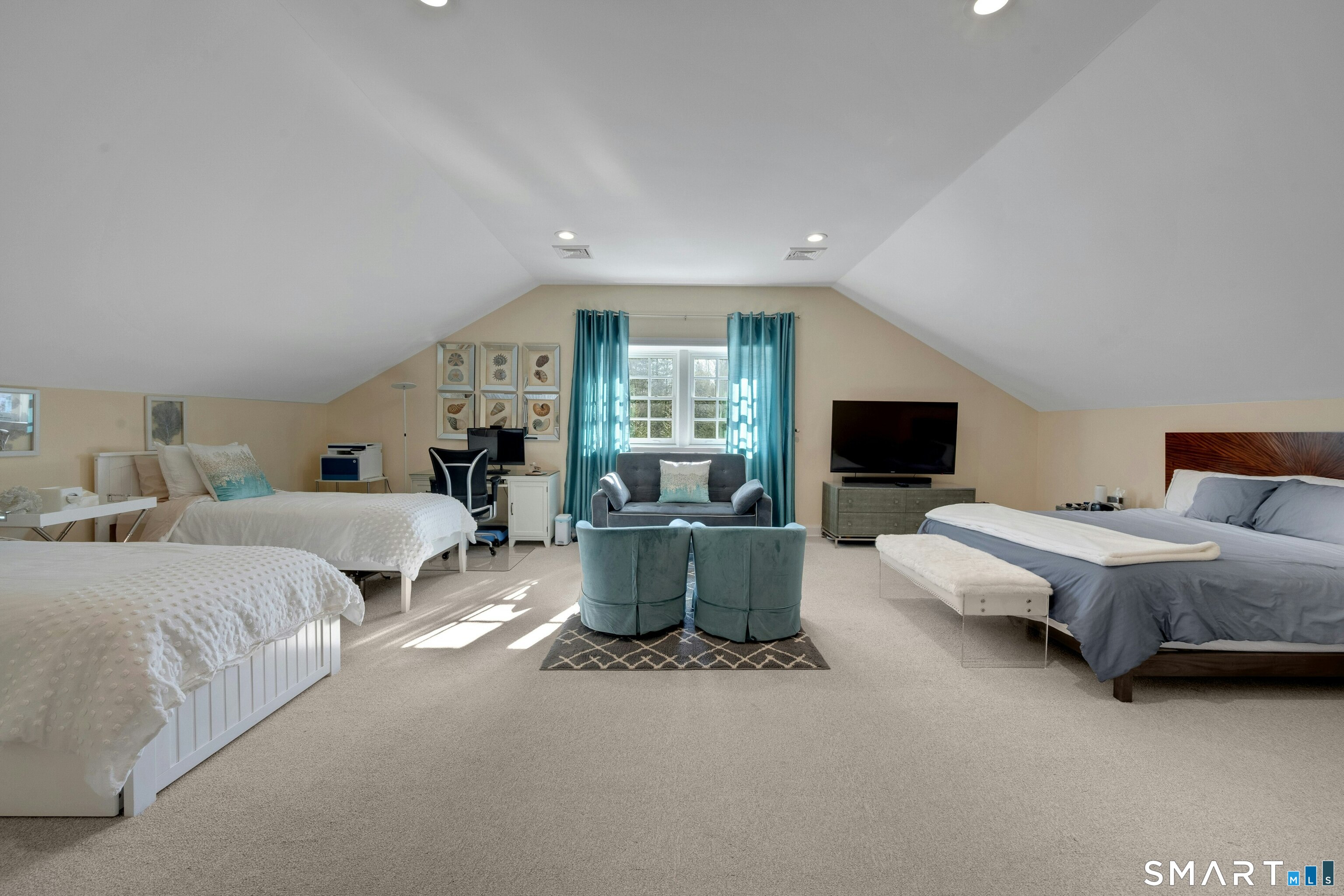 108 Husted Lane Greenwich, CT 06830 - Photo 32 of 40