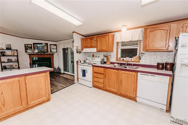 $235,000 | 13908 Maries Road 616, Vienna, MO 65582