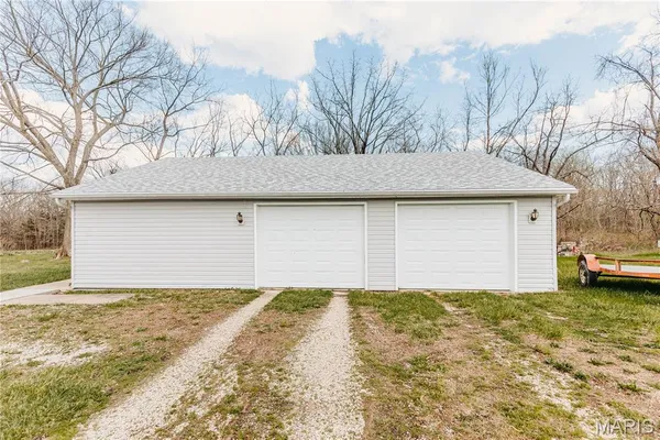 $235,000 | 13908 Maries Road 616, Vienna, MO 65582