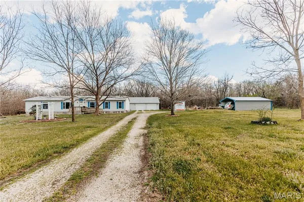 $235,000 | 13908 Maries Road 616, Vienna, MO 65582