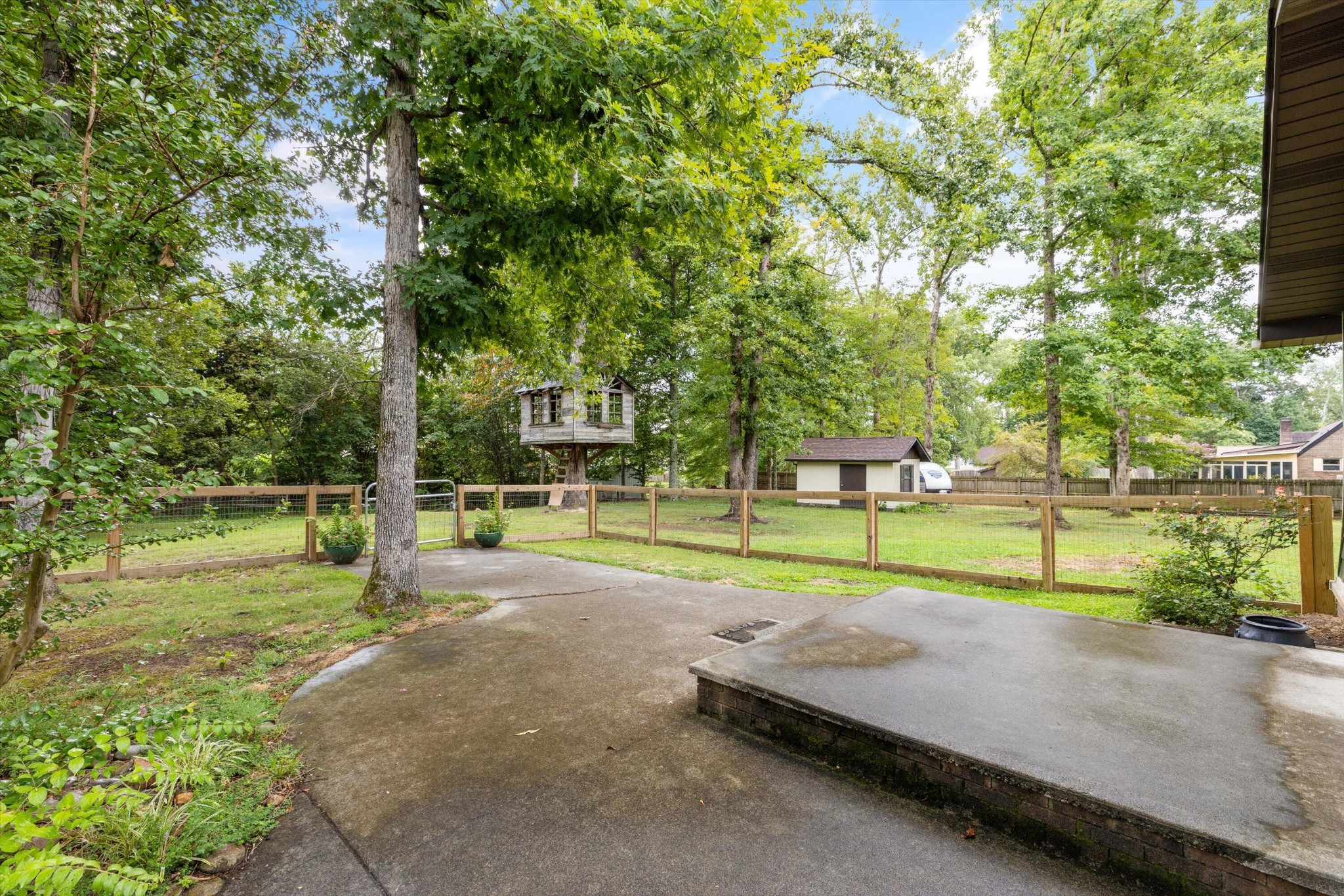 325 Poplar Street Sevierville, TN 37862 - Photo 35 of 43 Gallery Image 35