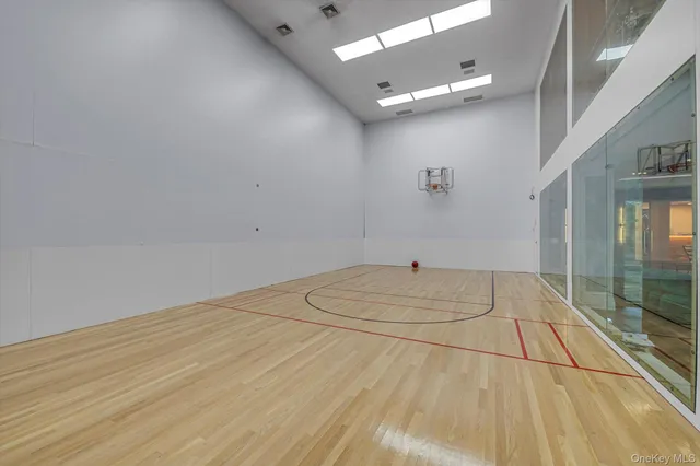 $26,500 | 55 Coves Run, Syosset, NY 11791