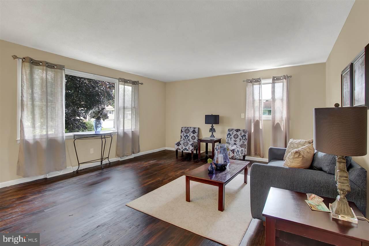 3540 Holly Road Dover, PA 17315 - Photo 4 of 25 Gallery Image 4