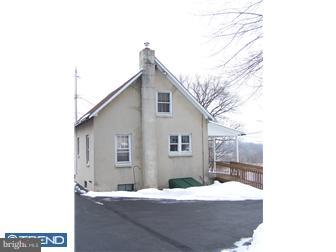 329 Hartz Road Fleetwood, PA 19522 - Photo 2 of 11 Gallery Image 2