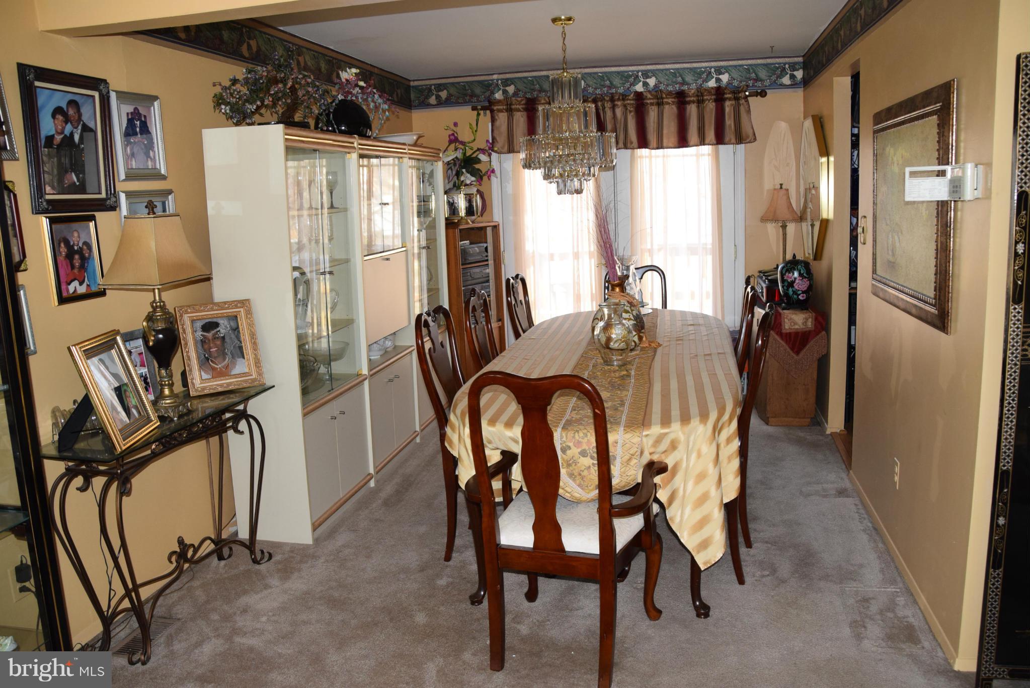 4012 Winlee Road Randallstown, MD 21133 - Photo 11 of 22 a dining room with furniture and window
