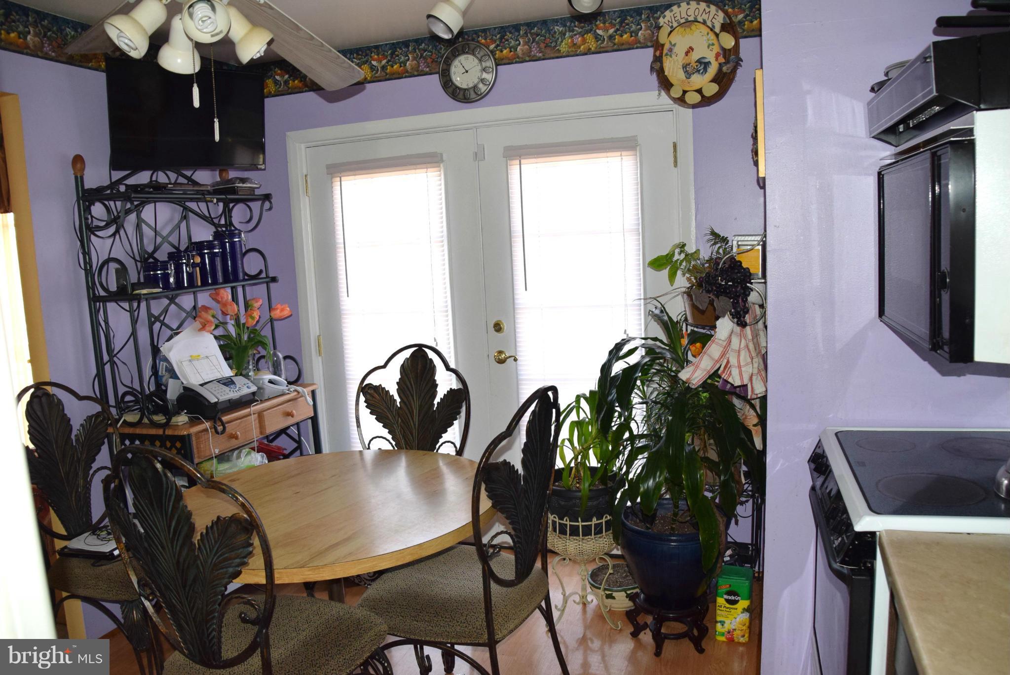 4012 Winlee Road Randallstown, MD 21133 - Photo 18 of 22 a view of a workspace with furniture