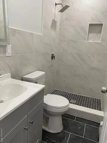 $697,000 | 249 Claywood Drive, Brentwood, NY 11717