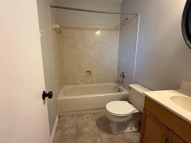 $2,150 | 2013 North Woodlawn Avenue, Metairie, LA 70001