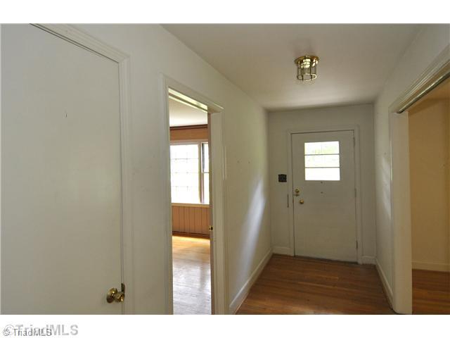 2719 Tudor Road Winston-Salem, NC 27106 - Photo 3 of 13 Entry.