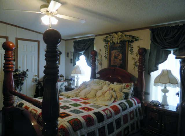 2305 Shady Grove Road Morrison, TN 37357 - Photo 8 of 12 Master Suite