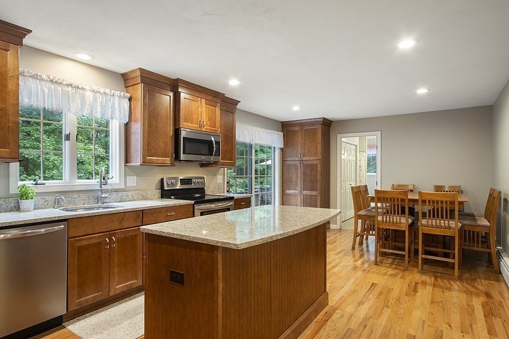 43 Haynes Road Townsend, MA 01469 - Photo 12 of 42