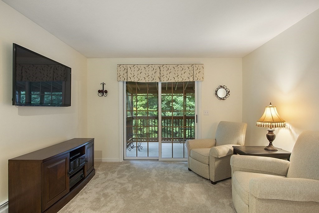 43 Haynes Road Townsend, MA 01469 - Photo 9 of 42