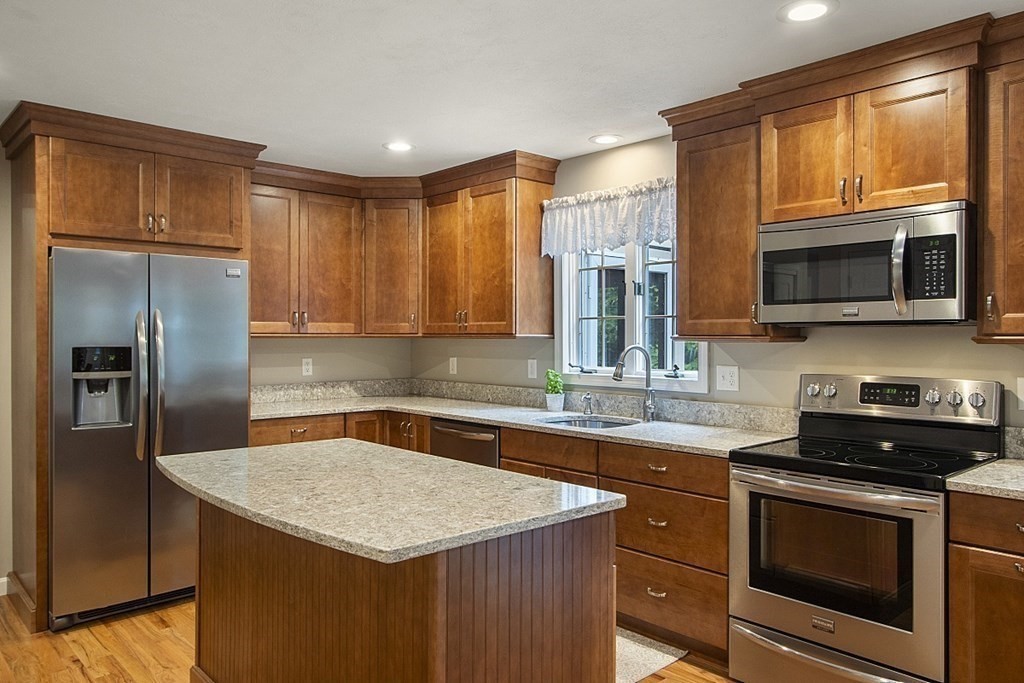 43 Haynes Road Townsend, MA 01469 - Photo 10 of 42