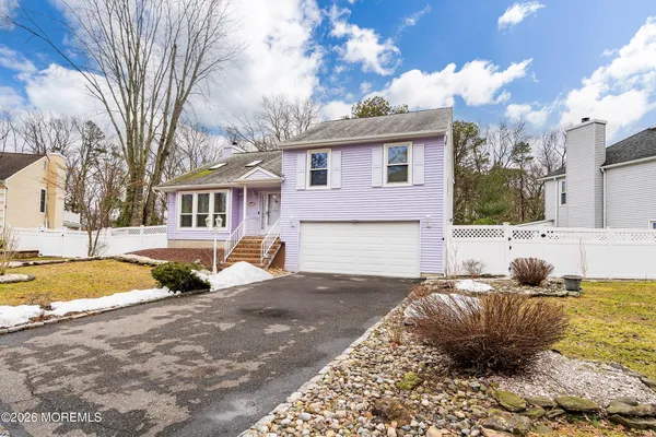 $729,900 | 96 Heritage Drive, Howell, NJ 07731