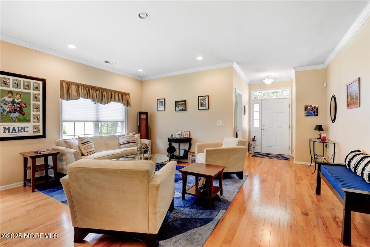 22 Crawford Road Manalapan, NJ 07726 - Photo 23 of 41 06-Living Room