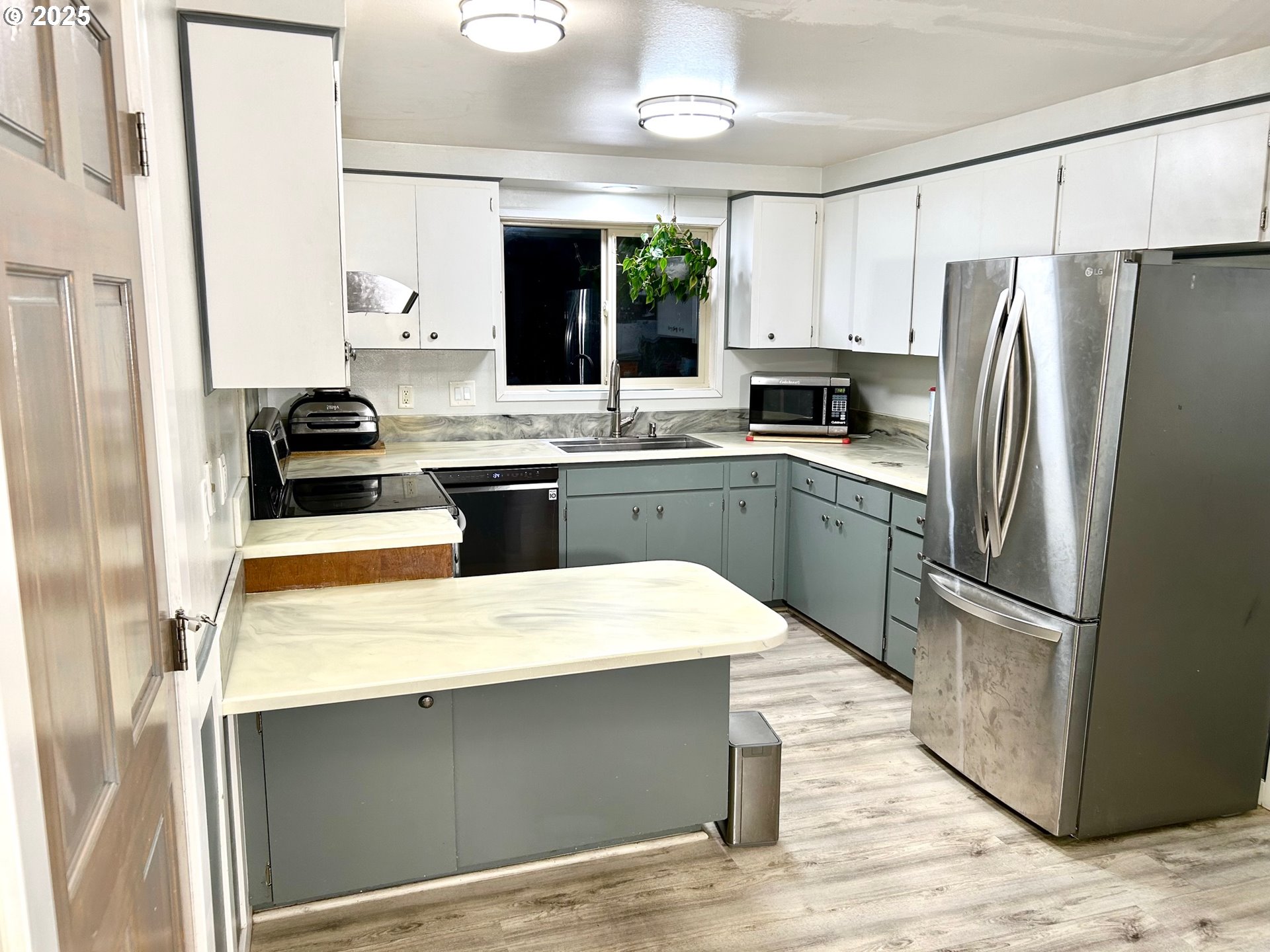 1745 T Street Springfield, OR 97477 - Photo 16 of 22