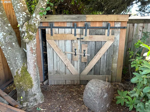 $419,000 | 1745 T Street, Springfield, OR 97477