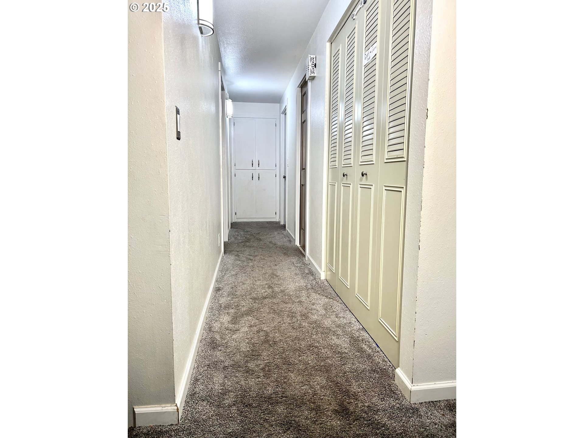 1745 T Street Springfield, OR 97477 - Photo 3 of 22