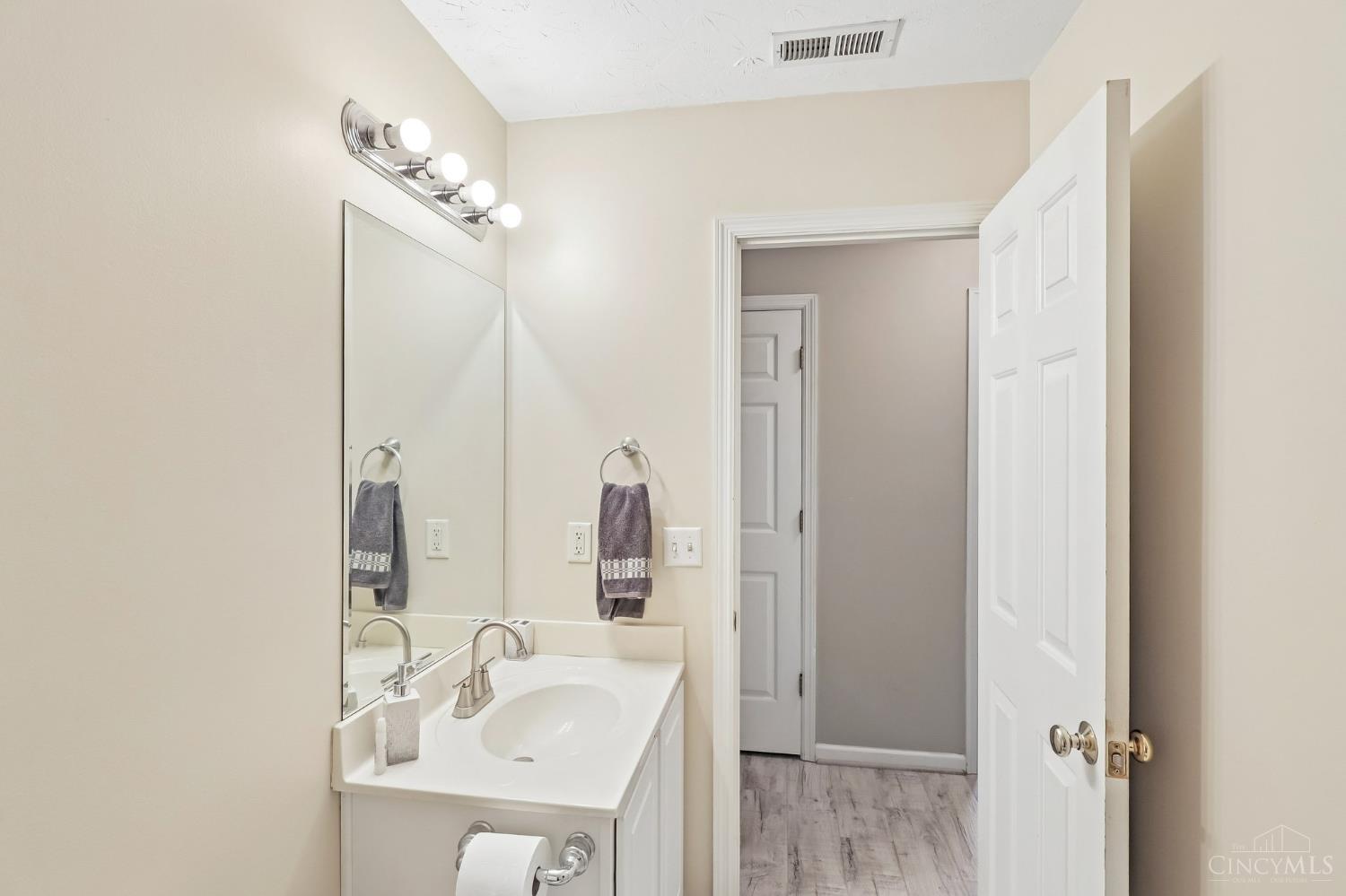 5423 Hester Road Oxford, OH 45056 - Photo 20 of 31 Gallery Image 20