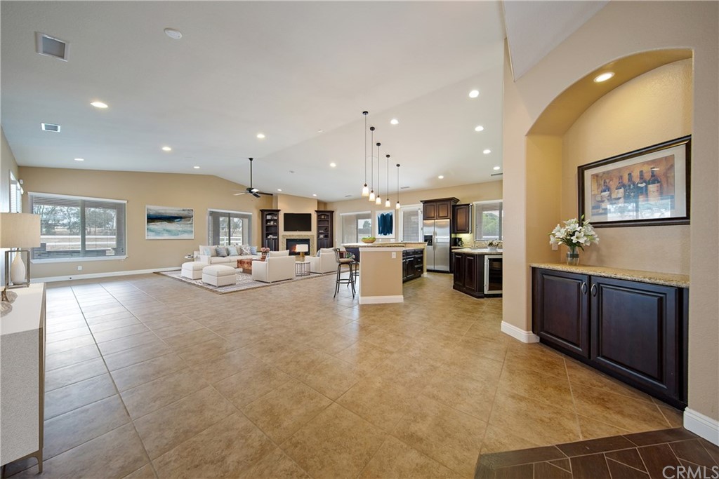 34708 Pauba Road Temecula, CA 92592 - Photo 6 of 41