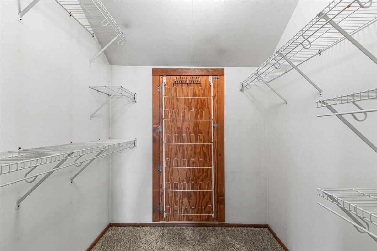 809 Amy Belle Lake Road Richfield, WI 53033 - Photo 14 of 37 Walk-in closet