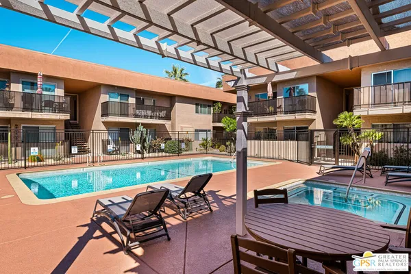 $259,900 | 400 North Sunrise Way, Unit 106, Palm Springs, CA 92262