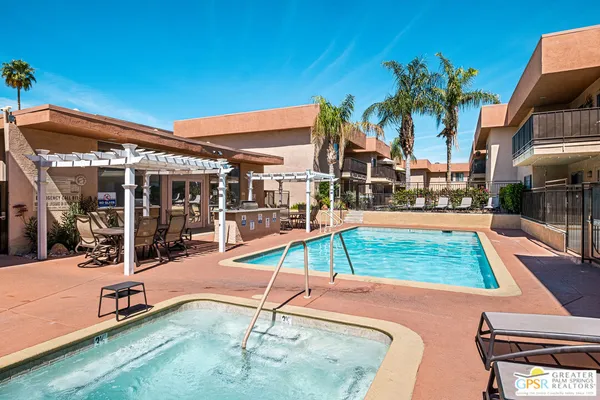 $259,900 | 400 North Sunrise Way, Unit 106, Palm Springs, CA 92262