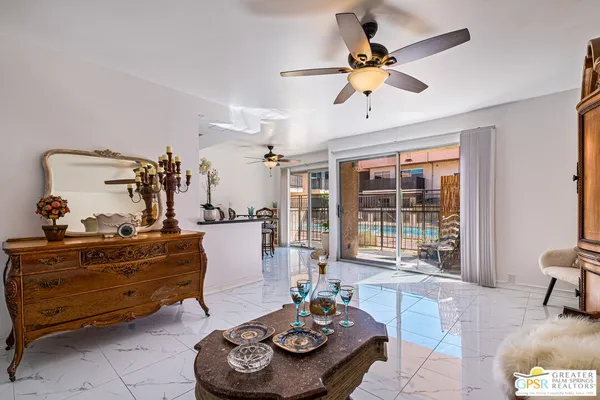 $259,900 | 400 North Sunrise Way, Unit 106, Palm Springs, CA 92262