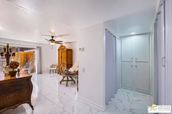 $259,900 | 400 North Sunrise Way, Unit 106, Palm Springs, CA 92262