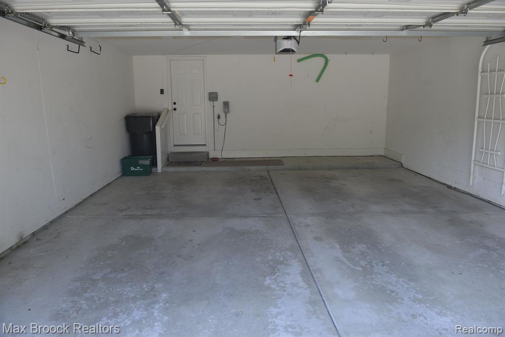 3741 Briarbrooke Lane Rochester, MI 48306 - Photo 36 of 43