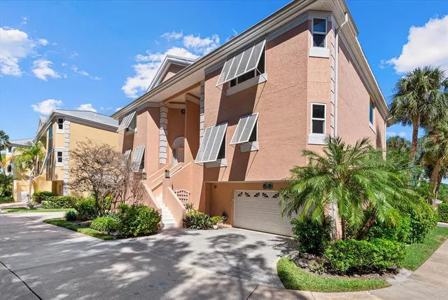 $1,599,000 | 3942 Hamilton Club Circle, Unit 13, Sarasota, FL 34242