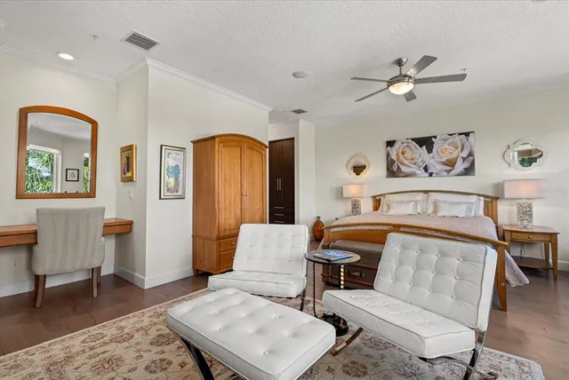 $1,599,000 | 3942 Hamilton Club Circle, Unit 13, Sarasota, FL 34242