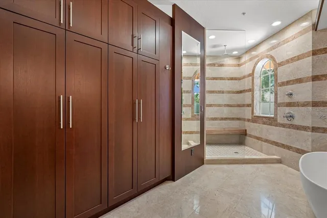 $1,599,000 | 3942 Hamilton Club Circle, Unit 13, Sarasota, FL 34242