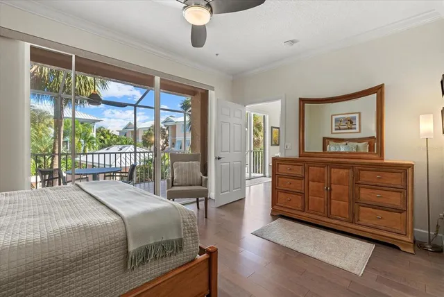 $1,599,000 | 3942 Hamilton Club Circle, Unit 13, Sarasota, FL 34242