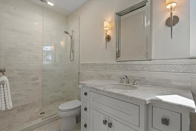 $1,599,000 | 3942 Hamilton Club Circle, Unit 13, Sarasota, FL 34242