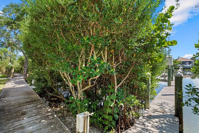 $1,599,000 | 3942 Hamilton Club Circle, Unit 13, Sarasota, FL 34242