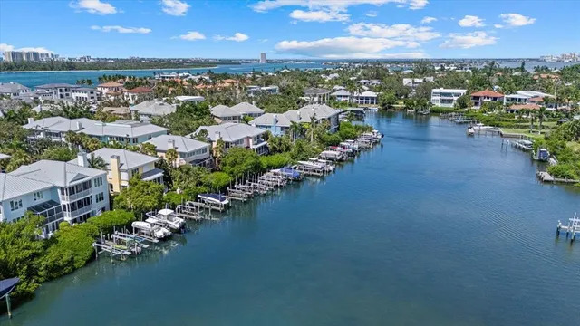 $1,599,000 | 3942 Hamilton Club Circle, Unit 13, Sarasota, FL 34242