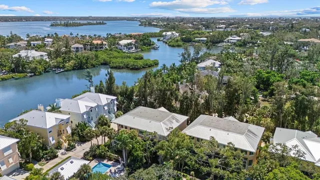 $1,599,000 | 3942 Hamilton Club Circle, Unit 13, Sarasota, FL 34242