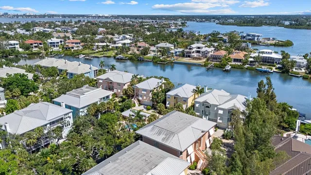 $1,599,000 | 3942 Hamilton Club Circle, Unit 13, Sarasota, FL 34242