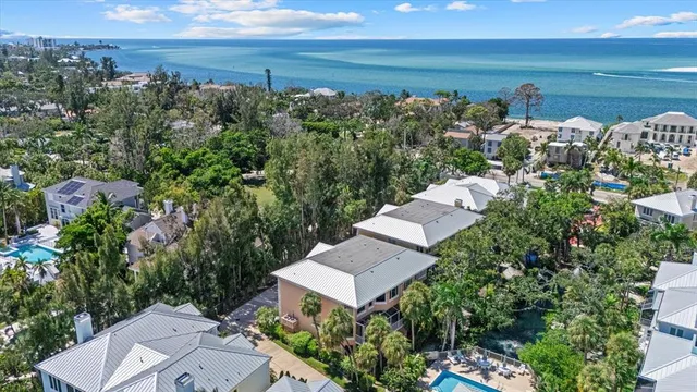 $1,599,000 | 3942 Hamilton Club Circle, Unit 13, Sarasota, FL 34242