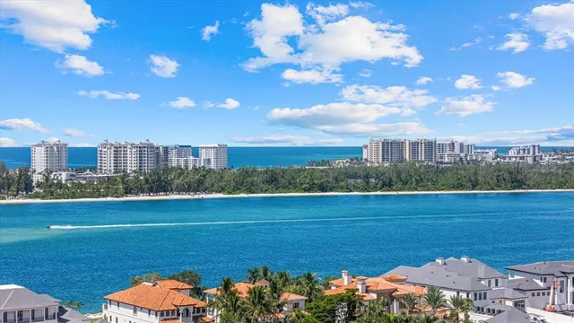 $1,599,000 | 3942 Hamilton Club Circle, Unit 13, Sarasota, FL 34242