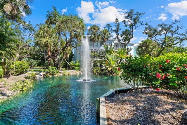 $1,599,000 | 3942 Hamilton Club Circle, Unit 13, Sarasota, FL 34242