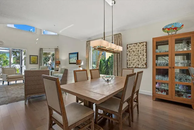 $1,599,000 | 3942 Hamilton Club Circle, Unit 13, Sarasota, FL 34242