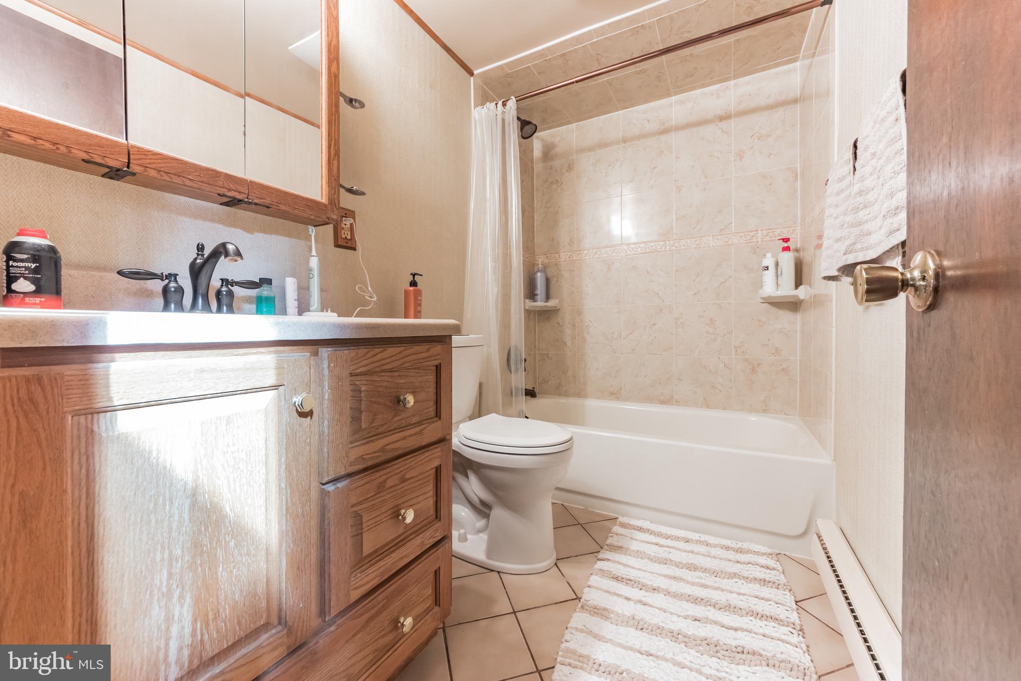 3111 Kingsward Road Pennsburg, PA 18073 - Photo 21 of 26 Full Bath