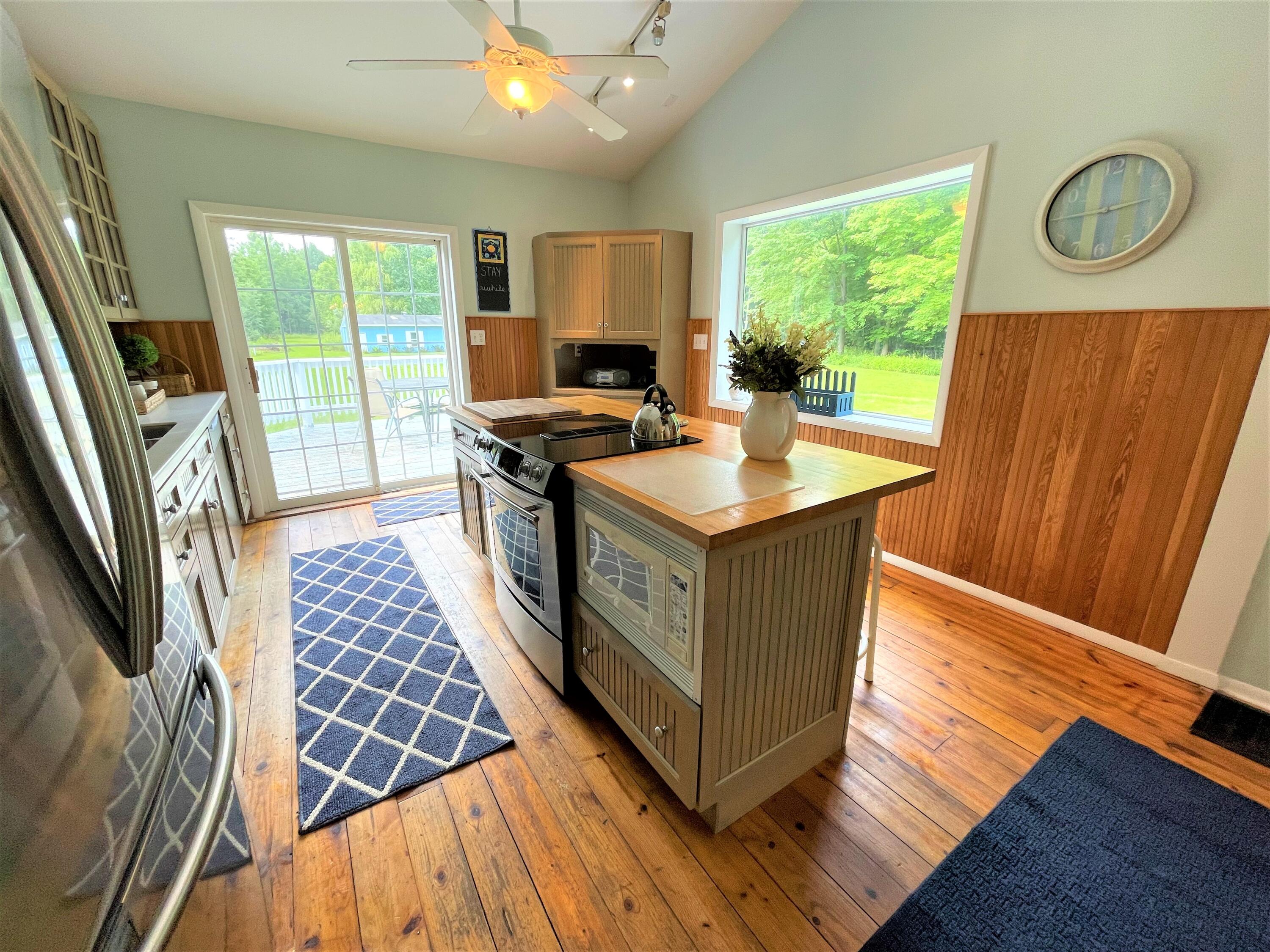 6980 West Youngren Road Three Oaks, MI 49128 - Photo 21 of 27 IMG_3028 (002)