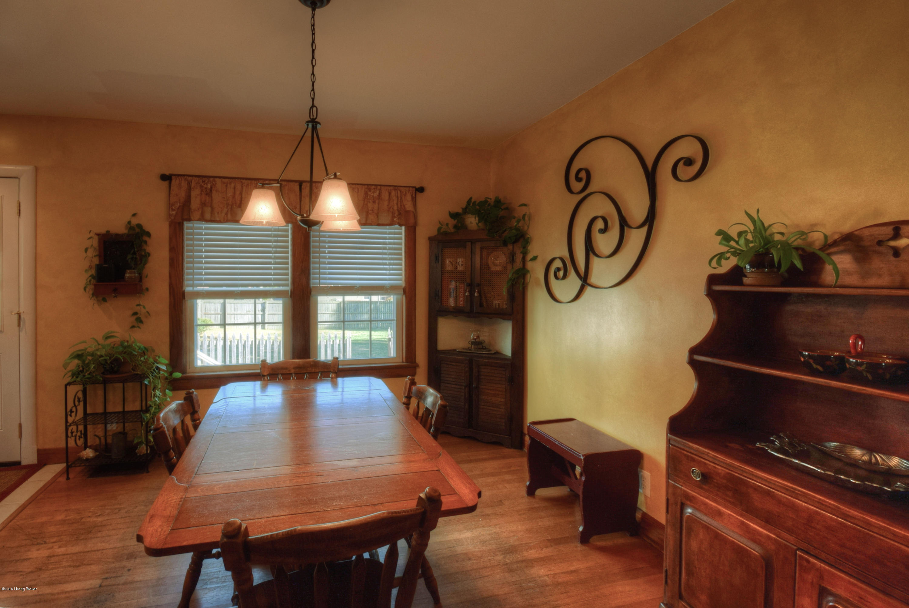 227 Ridgeway Avenue Louisville, KY 40207 - Photo 11 of 37 227 Ridgeway Avenue-20
