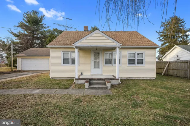 $229,000 | 11901 Willow Grove Road, Camden Wyoming, DE 19934