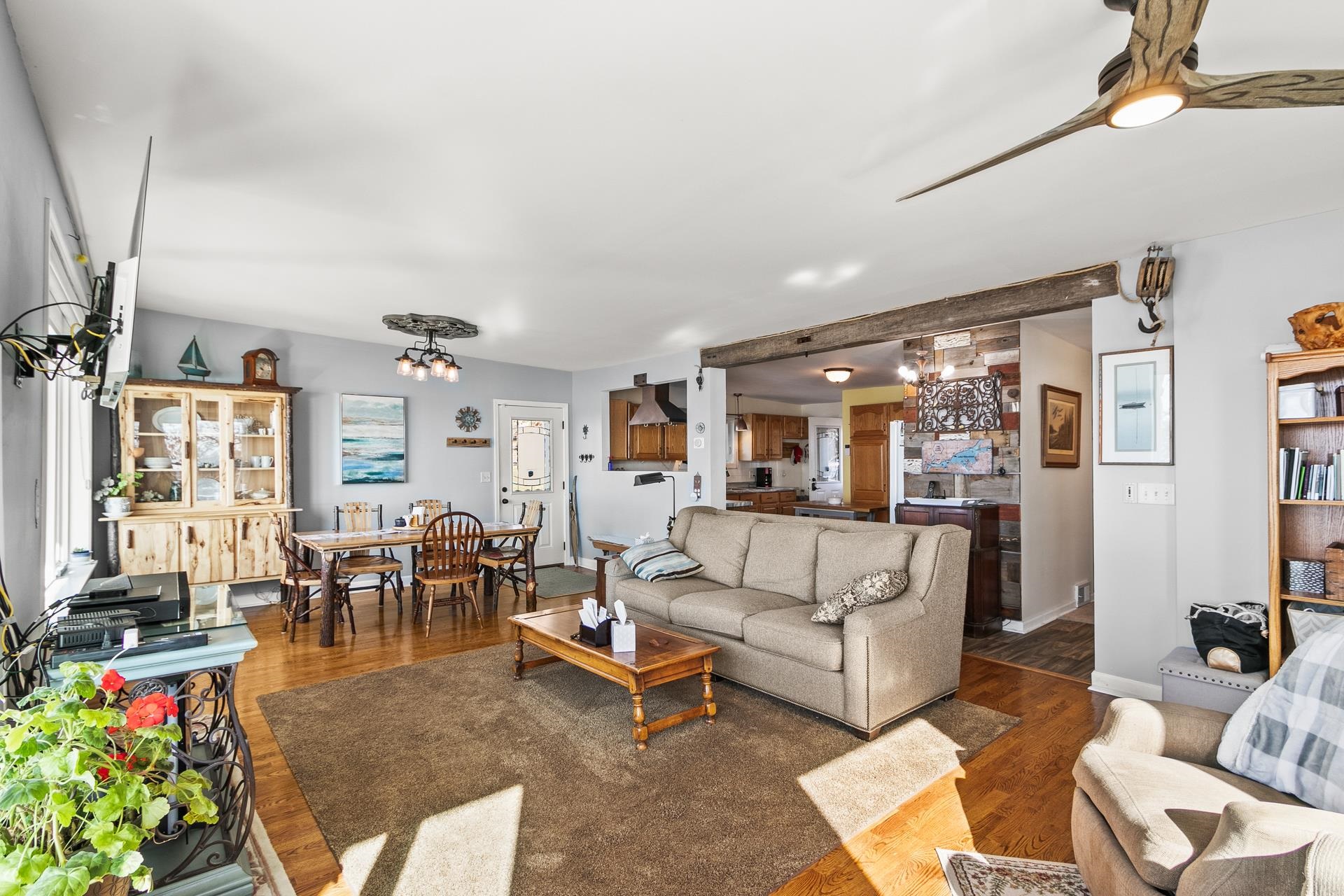 E13609 Idlewild Road Merrimac, WI 53561 - Photo 13 of 55