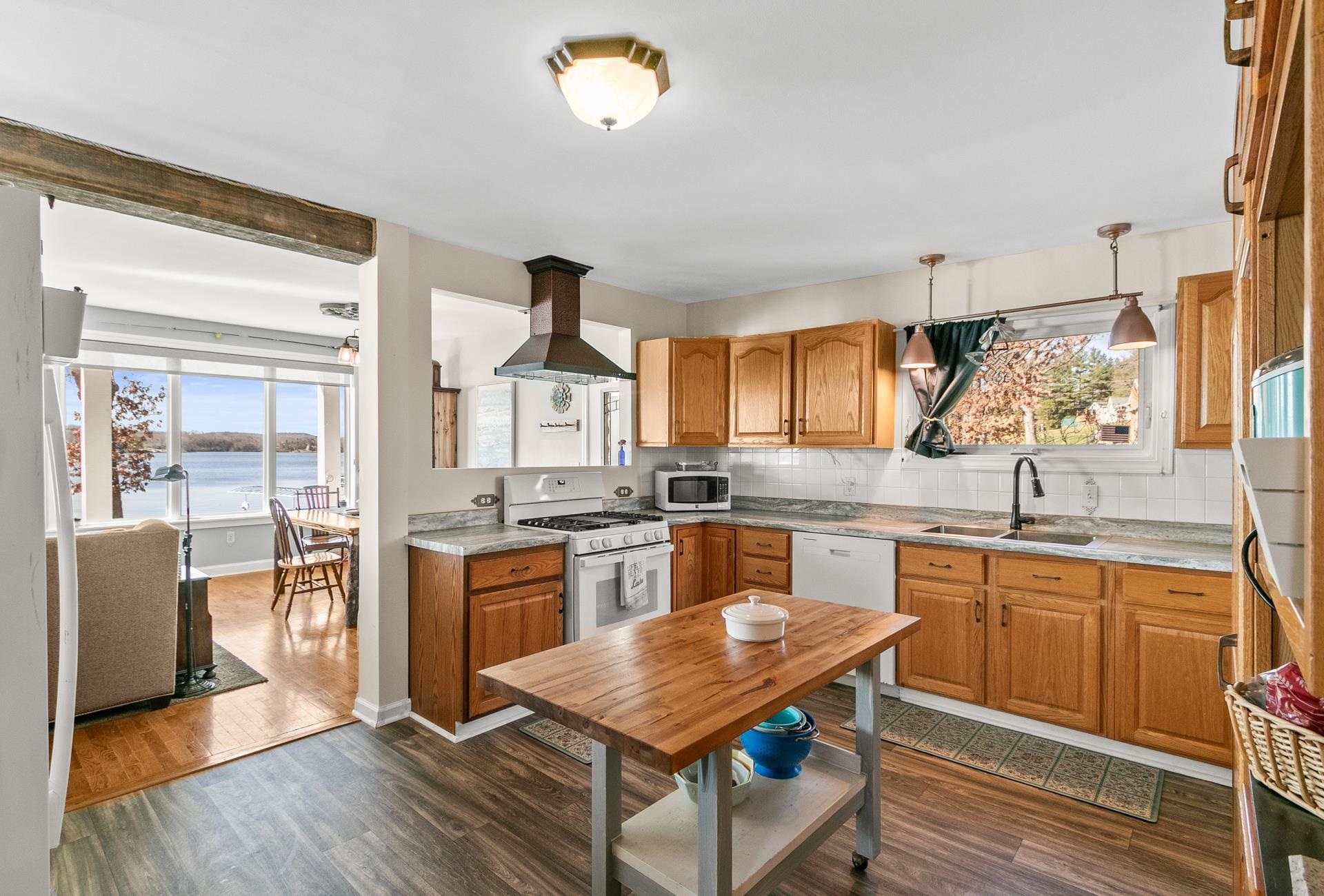 E13609 Idlewild Road Merrimac, WI 53561 - Photo 16 of 55