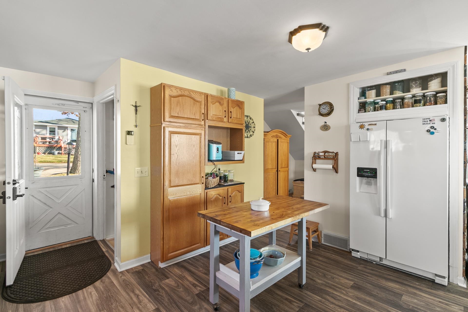 E13609 Idlewild Road Merrimac, WI 53561 - Photo 17 of 55